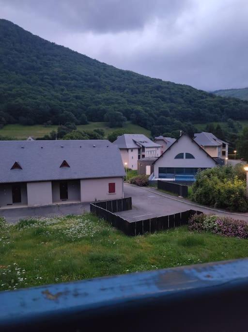 Appartement Avec Cabine Arreau Exterior foto