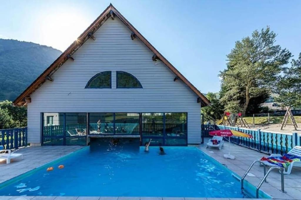 Appartement Avec Cabine Arreau Exterior foto